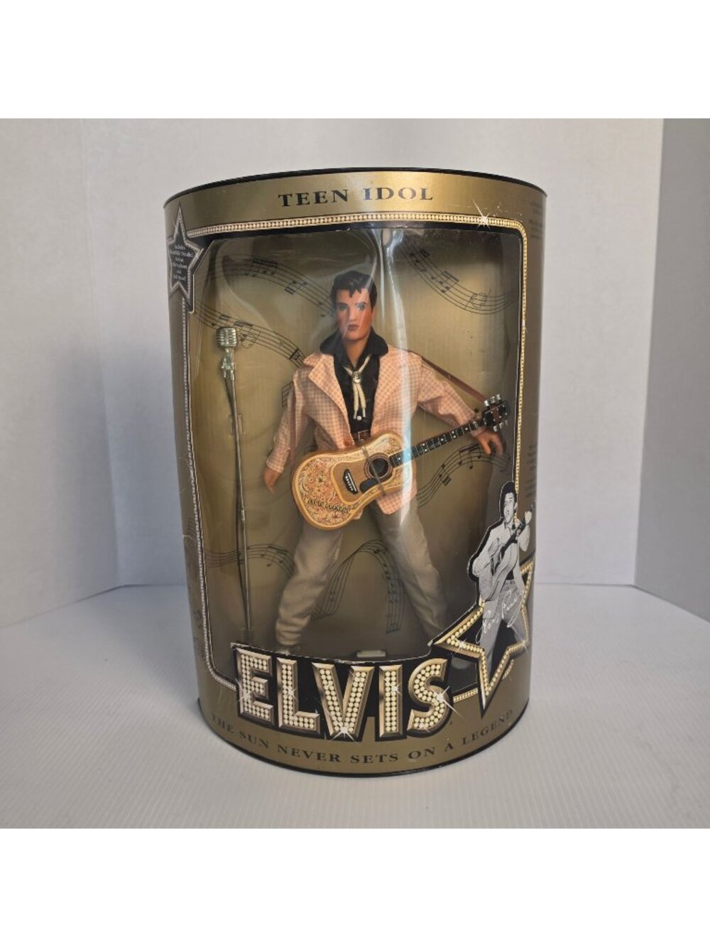 1993 HASBRO ELVIS PRESLEY "THE SUN NEVER SETS ON A LEGEND" TEEN IDOL DOLL NIB